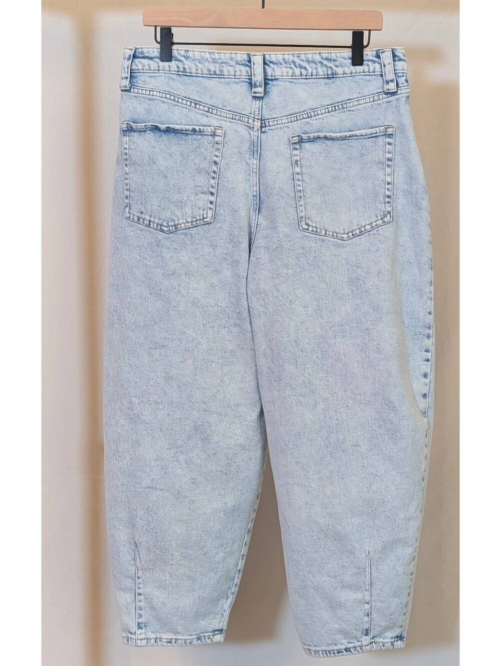 Wild Fable Womens Acid Wash High Rise Balloon Jeans Baggy Crop 80s Size 12 - Picture 2 of 7